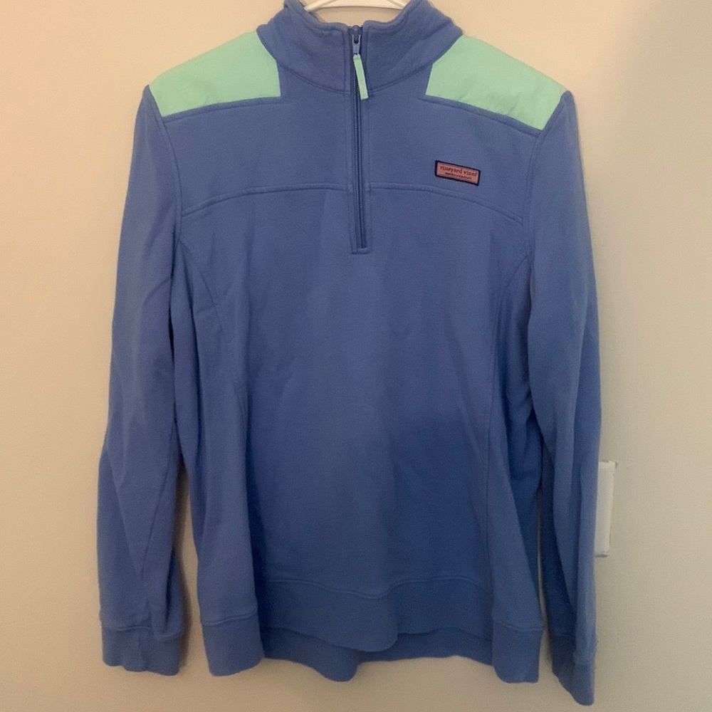 Women’s Vineyard Vines shep shirt